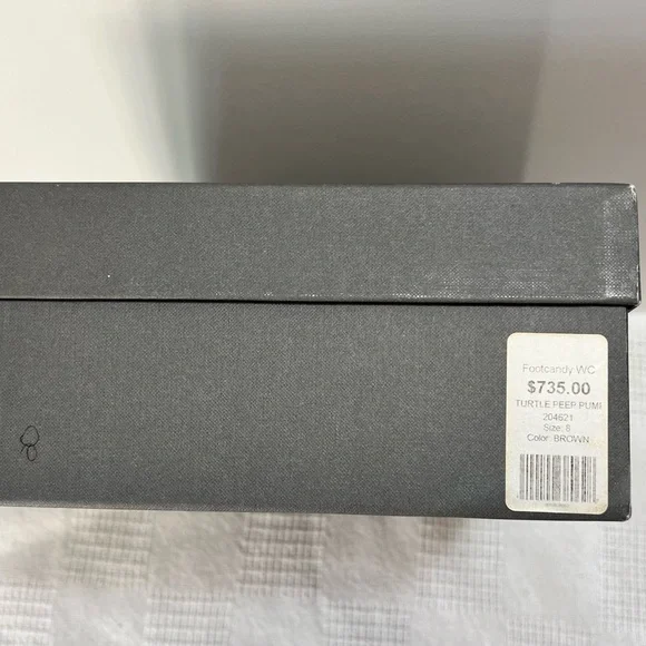 Alexander McQueen - Picture 8 of 15